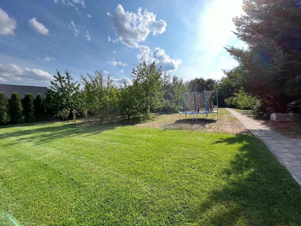 Lakehouse Giewartów Exteriör bild